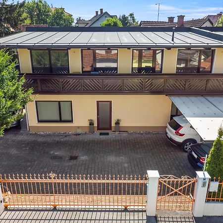 Bugabu Ljubljana Apartman Kültér fotó
